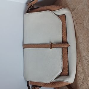 APT 9 Beige & tan cross body handbag zipper and flip close